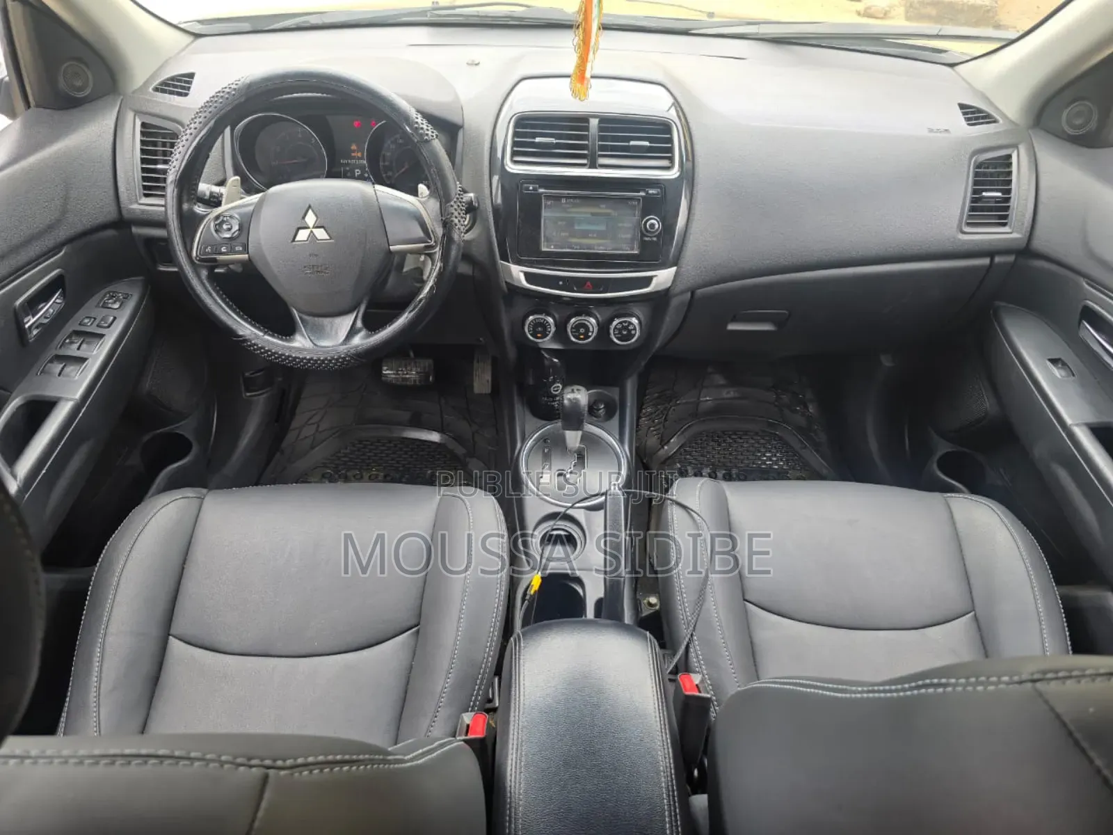 Mitsubishi Eclipse Cross 2020 Gris