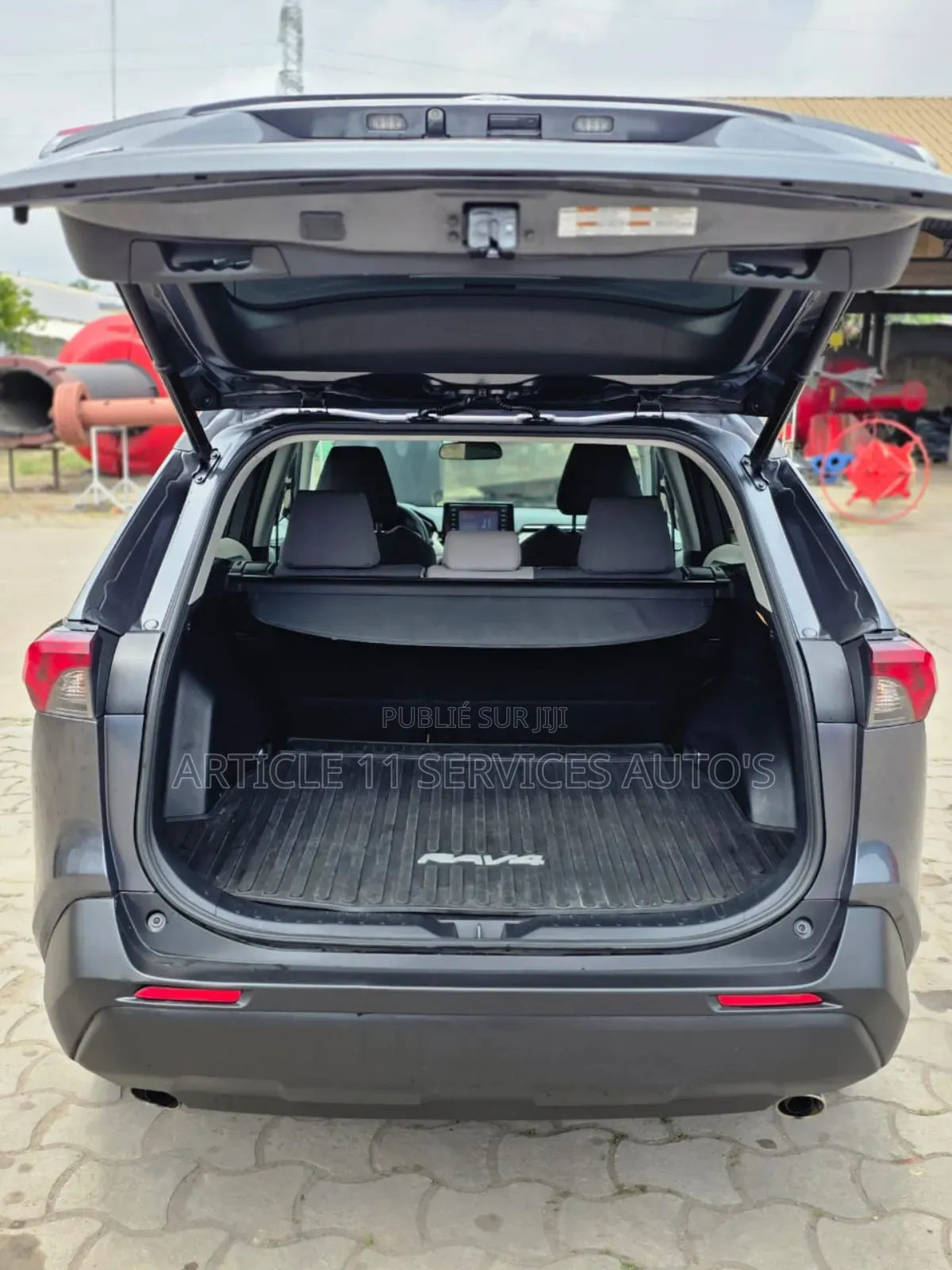 Toyota RAV4 XLE AWD 2020 Gris