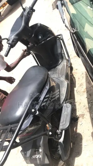 New TVS King Cargo 2025 Noir