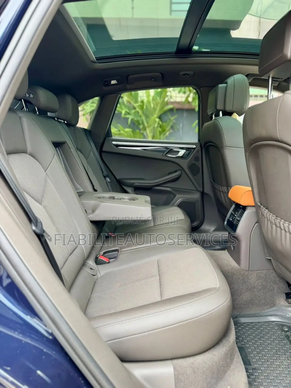 Porsche Macan 2024 Bleu