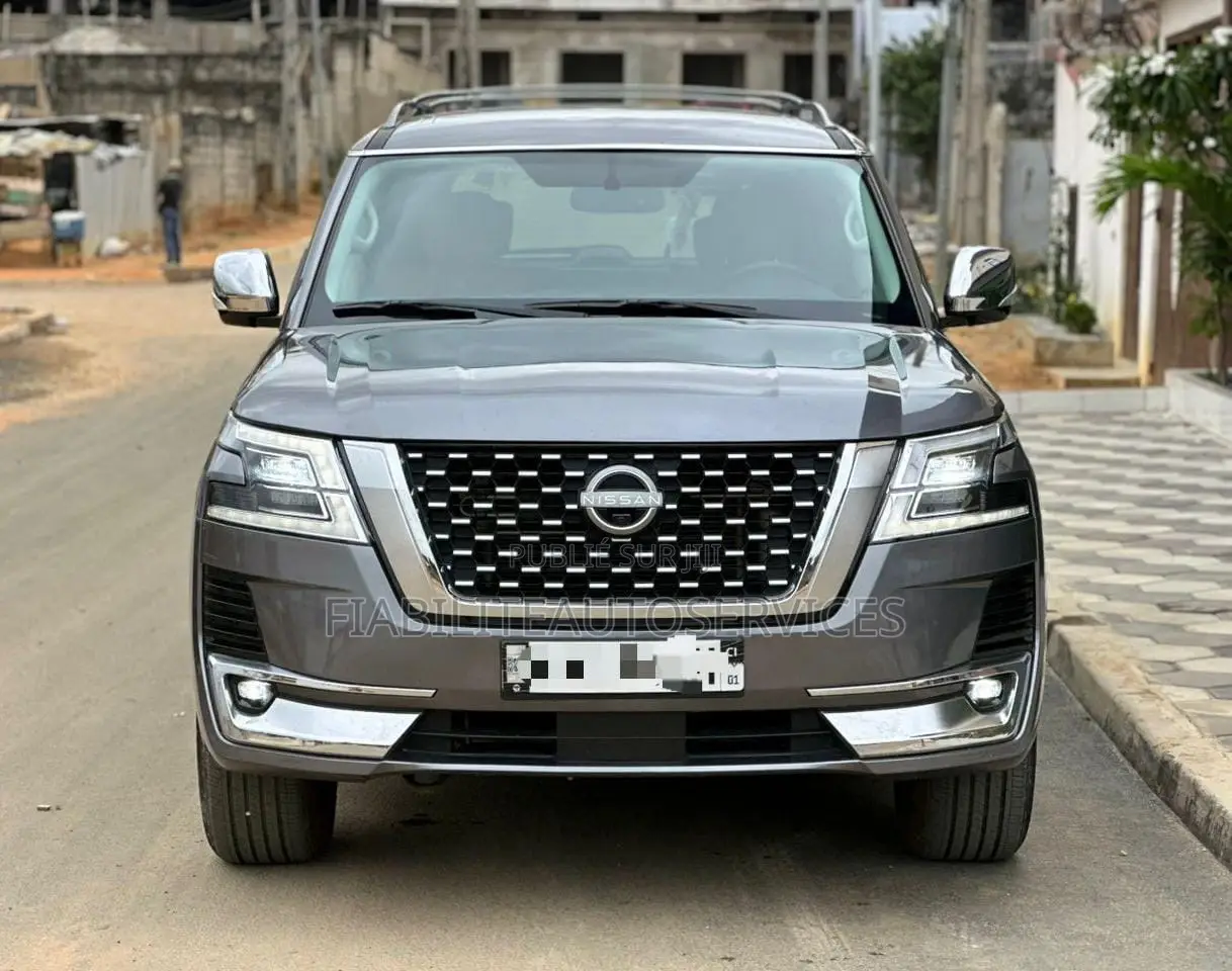 Nissan Patrol 2023 Gris