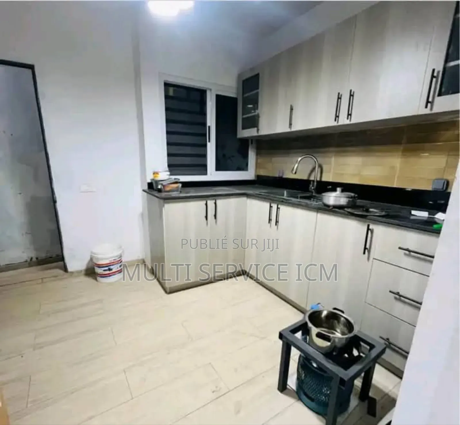 3chbre Duplex dans Ismaël Coulibaly, Cocody à Vendre
