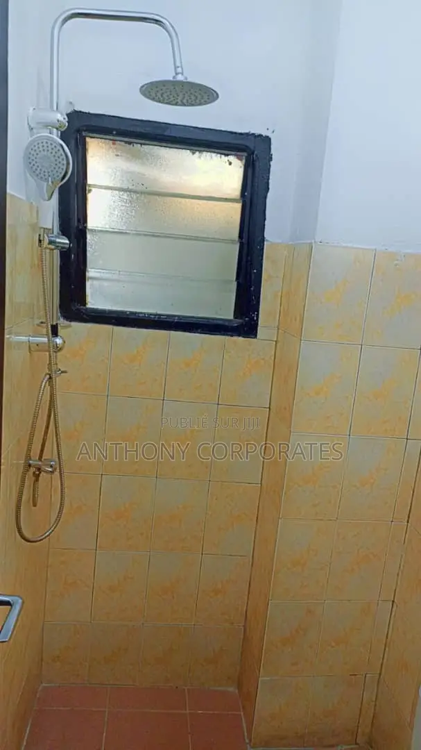 Appartement Meublé Studio À Angre CGK