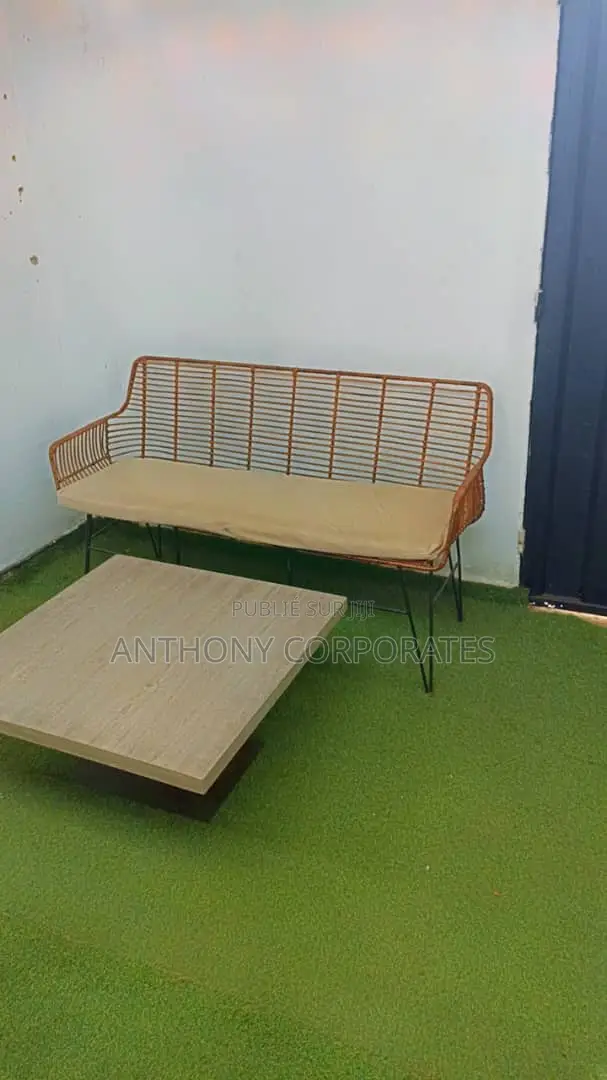 Appartement Meublé Studio À Angre CGK