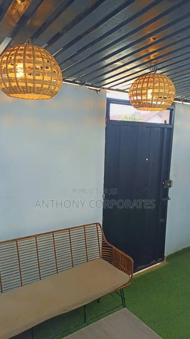 Appartement Meublé Studio À Angre CGK