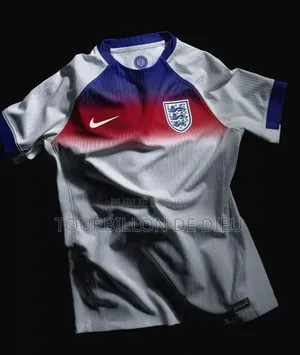 Photo - Tee-Shirt Maillot