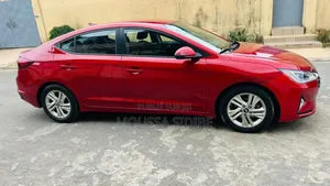 Hyundai Elantra 2020 Rouge