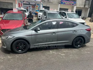 Hyundai Elantra 2018 Bleu