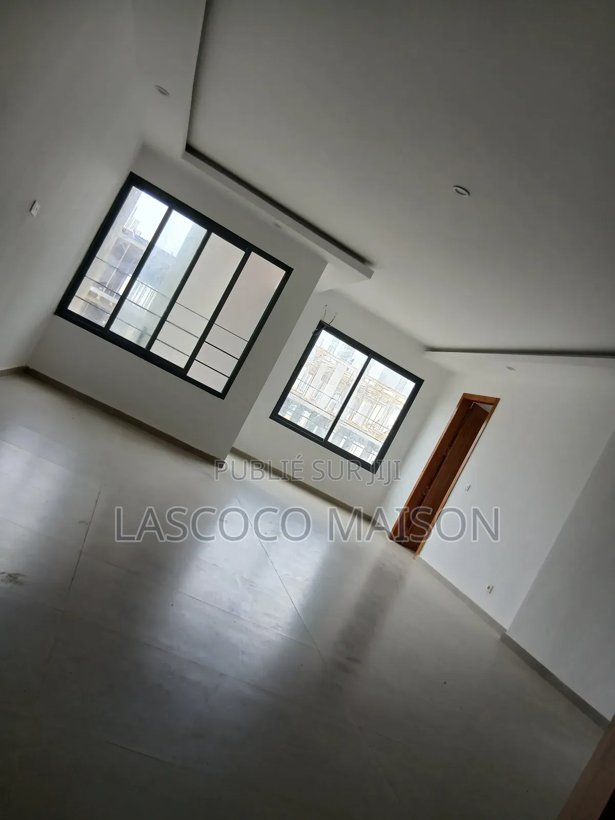 3chbre Appartement dans Lascoco Maison, Cocody à Louer
