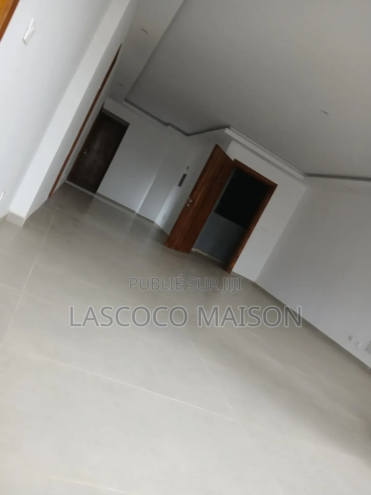 3chbre Appartement dans Lascoco Maison, Cocody à Louer
