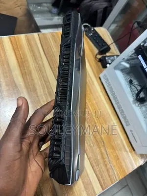 Photo - Ordinateur Portable MSI GT70 32GB Intel Core I7 HDD+SSD 1.5T