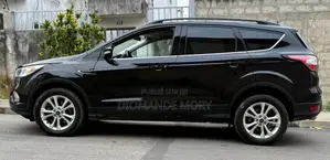 Ford Escape SEL FWD 2019 Noir