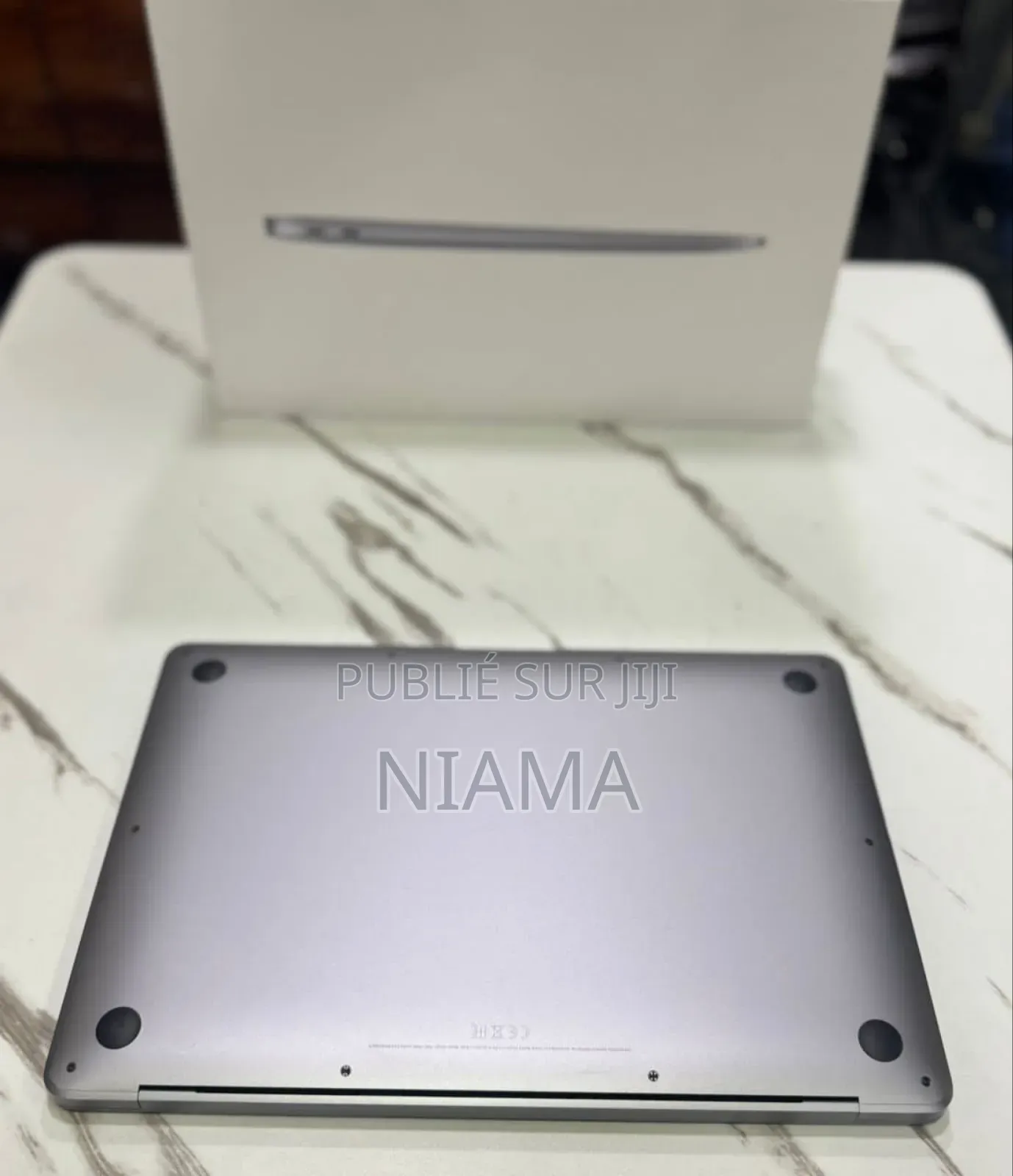 Neuf Apple MacBook Pro 2020 M1 16GB Apple M1 SSD 512GB