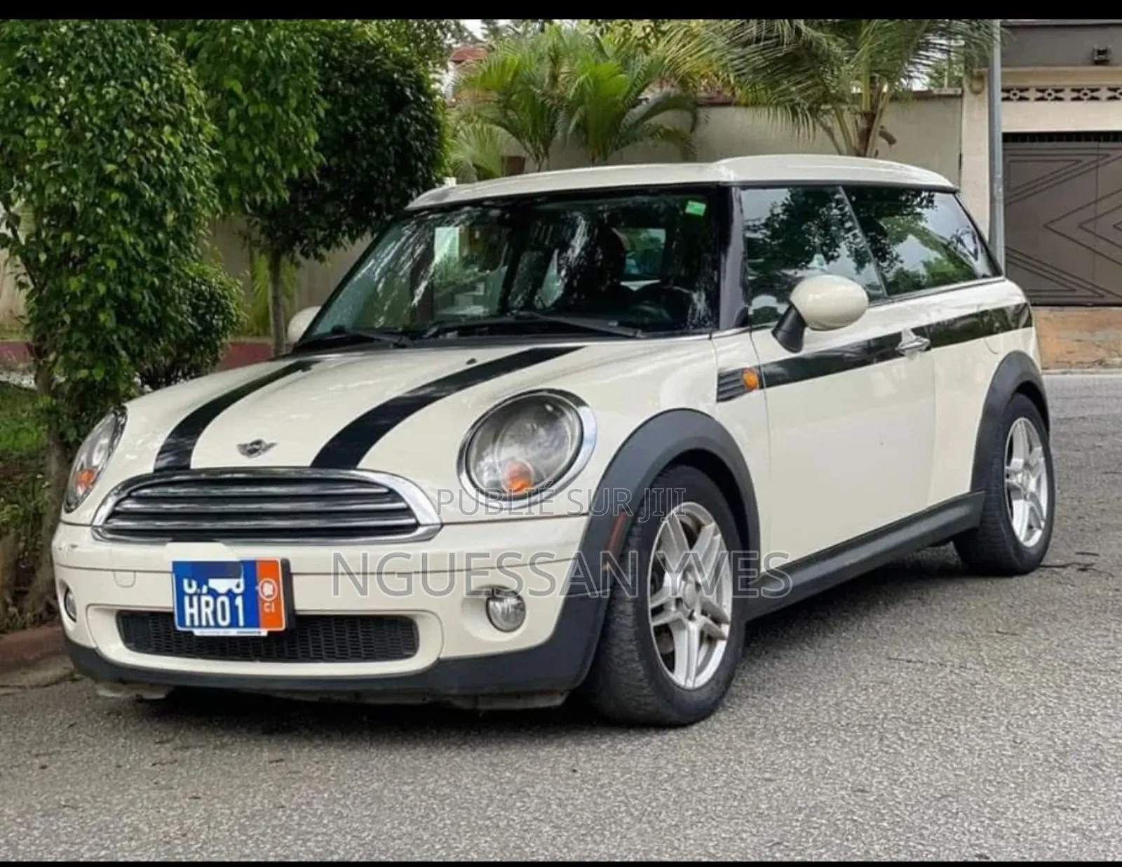 Mini Cooper 2009 Blanc cassé