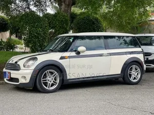 Mini Cooper 2009 Blanc cassé