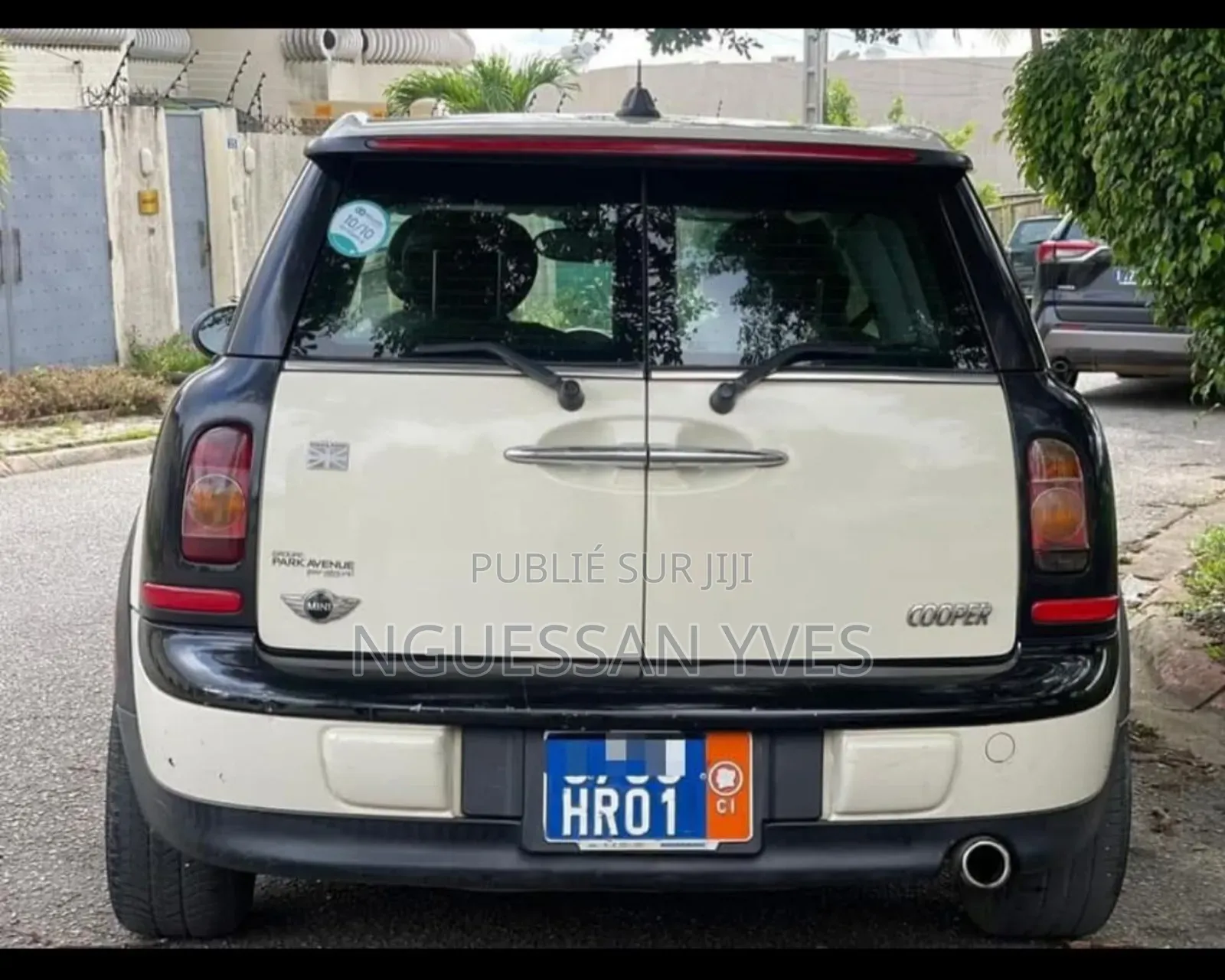 Mini Cooper 2009 Blanc cassé