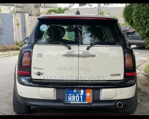 Mini Cooper 2009 Blanc cassé