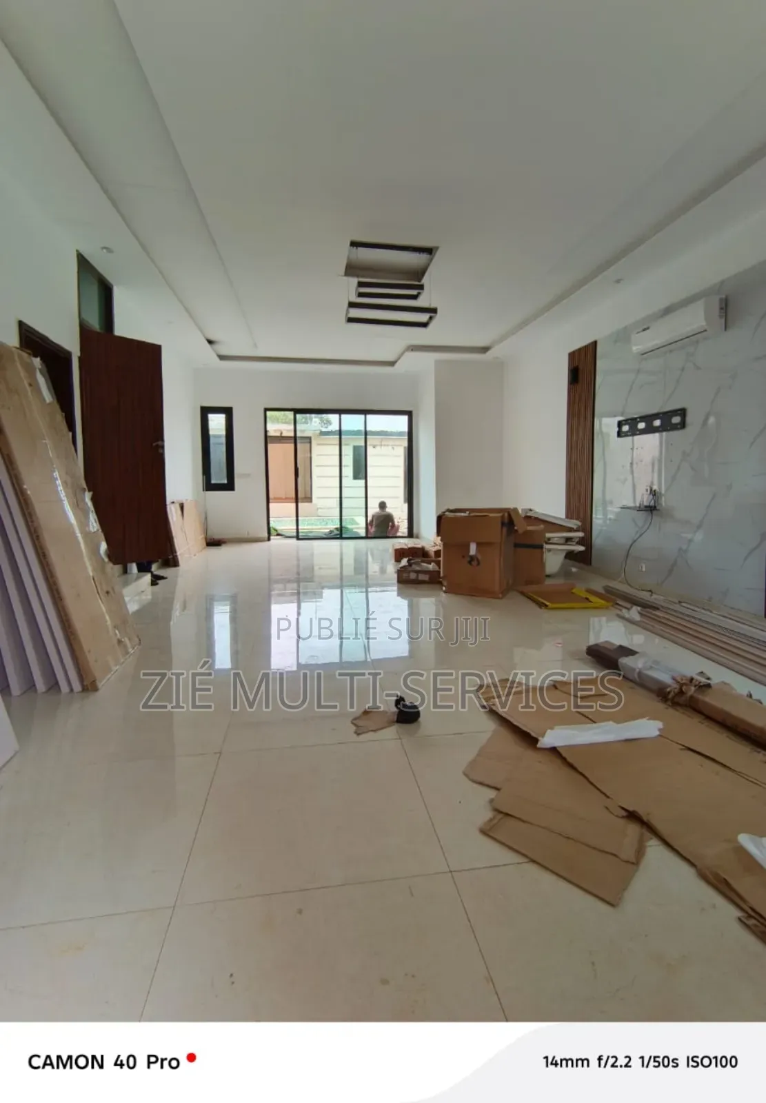 5chbre Duplex dans Zié Multi-Service, Cocody à Vendre