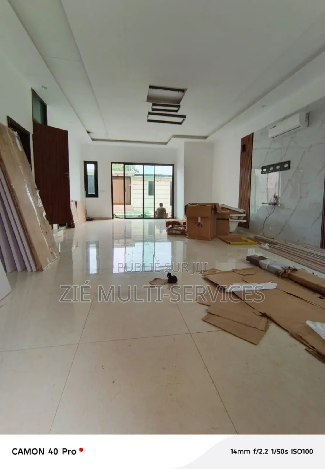 5chbre Duplex dans Zié Multi-Service, Cocody à Vendre