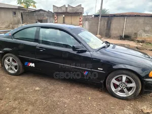 BMW 318i 1999 Noir Mat