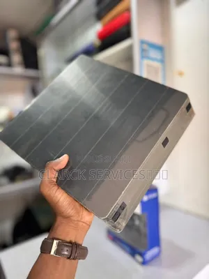 Photo - Ps4 Slim Dispo