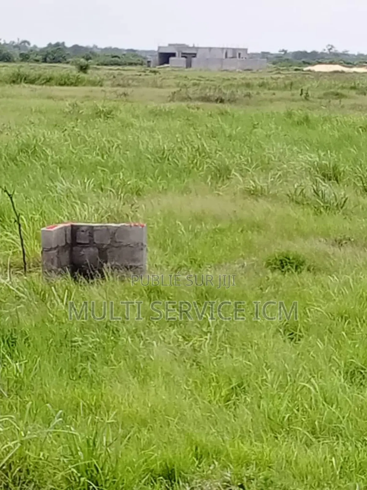 Urgent Rapide 2 Terrain l'Angle Colle
Un De 500 M2 Prix 27 Millions