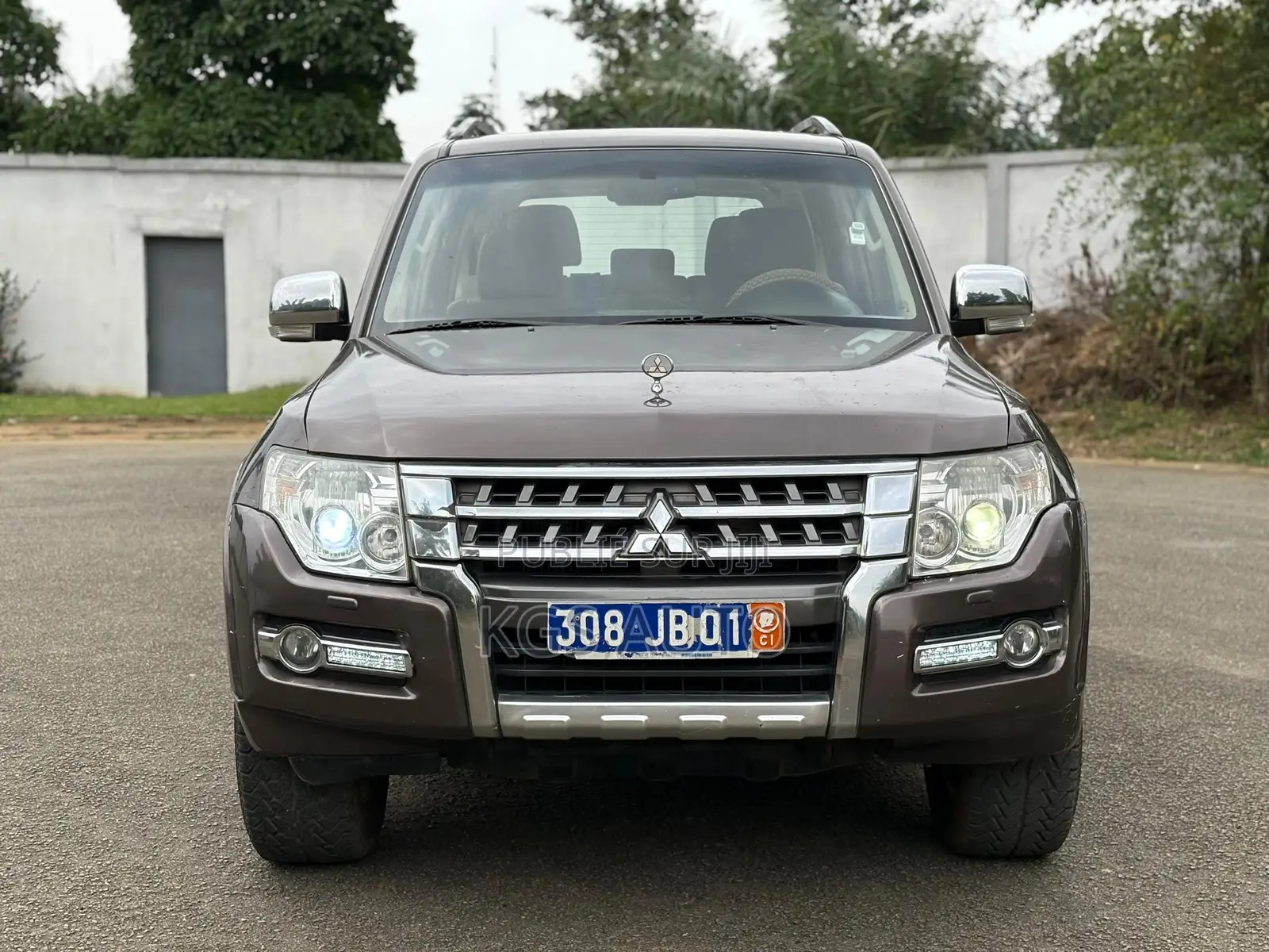 Mitsubishi Pajero V90 3.8 V6 GLS/GLX 2018 Marron