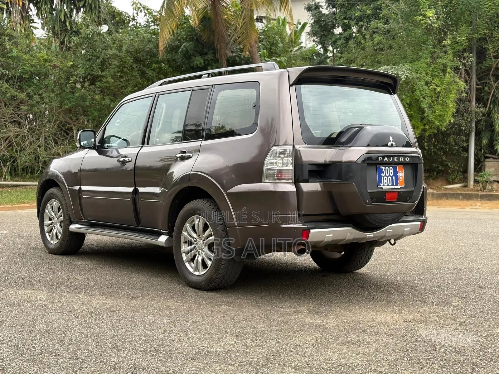 Mitsubishi Pajero V90 3.8 V6 GLS/GLX 2018 Marron