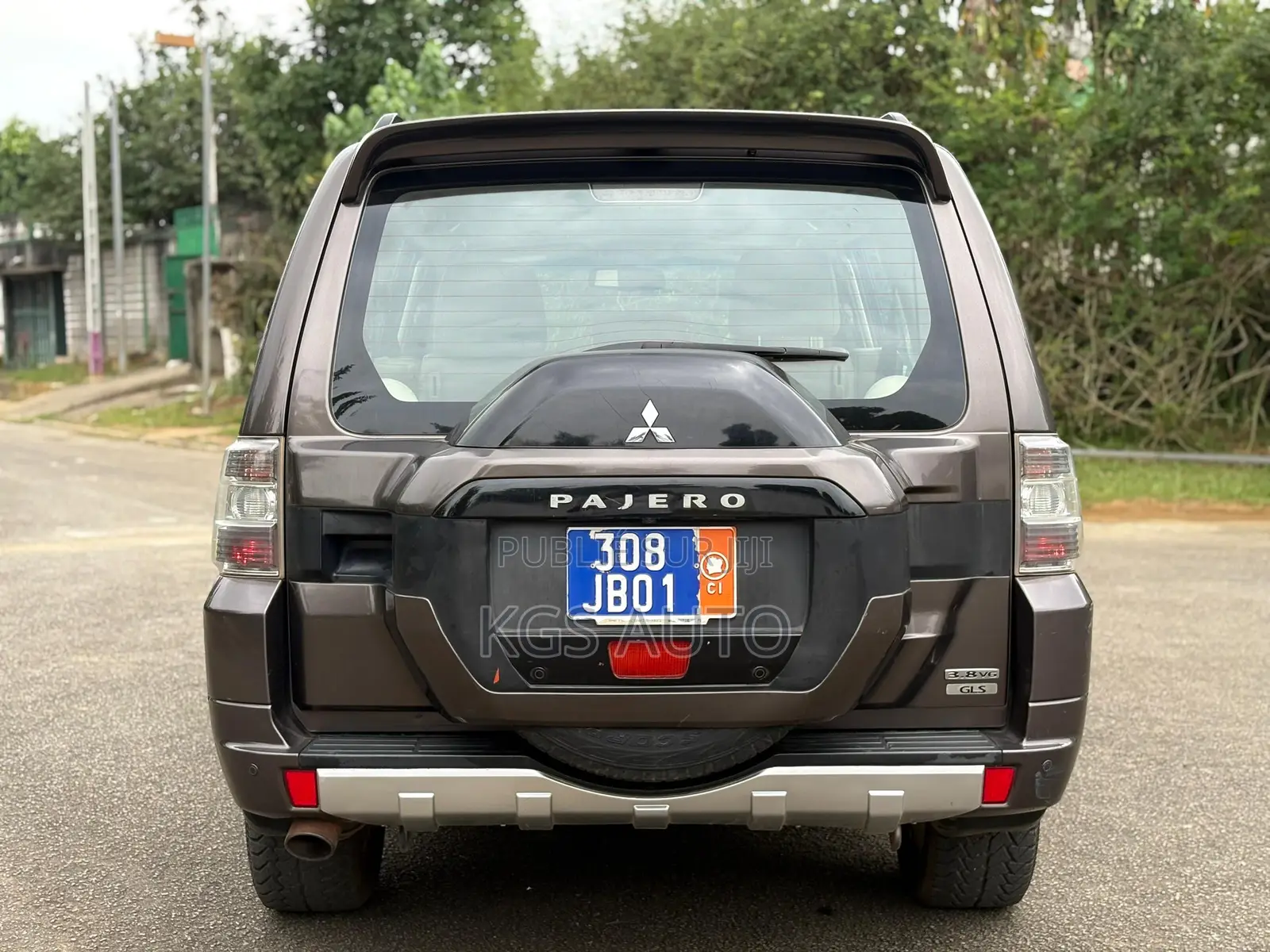 Mitsubishi Pajero V90 3.8 V6 GLS/GLX 2018 Marron