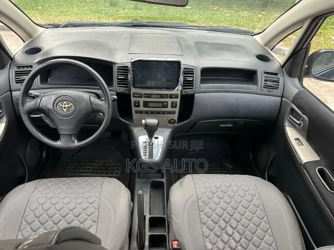 Toyota Verso 1.6 2009 Bleu