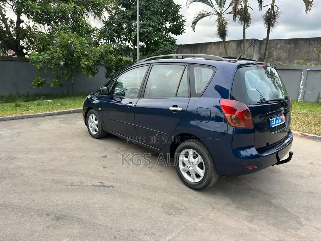 Toyota Verso 1.6 2009 Bleu