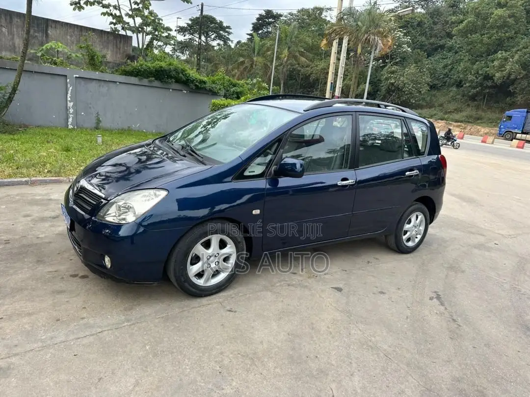 Toyota Verso 1.6 2009 Bleu