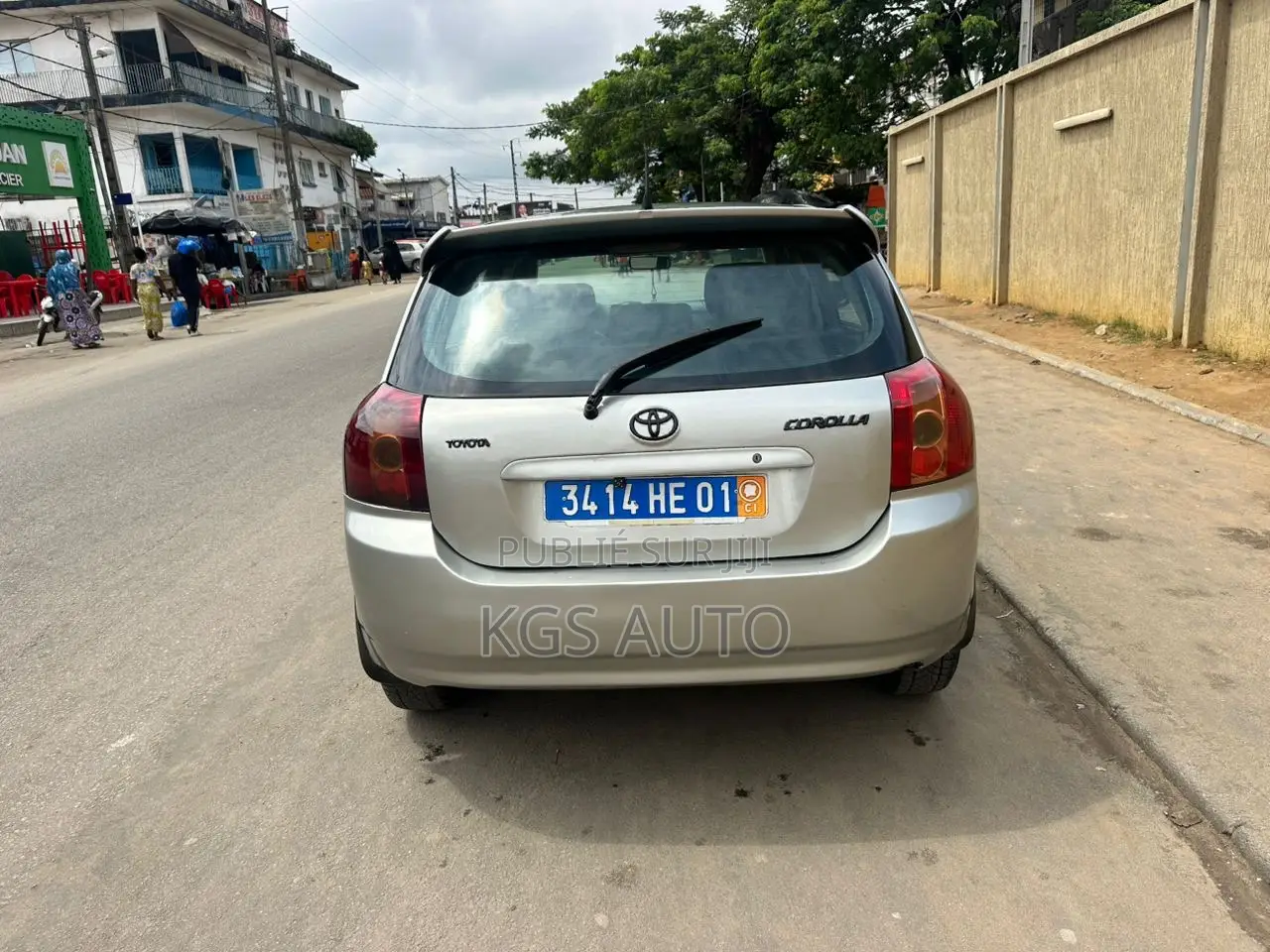 Toyota Corolla Sedan 2004 Gris