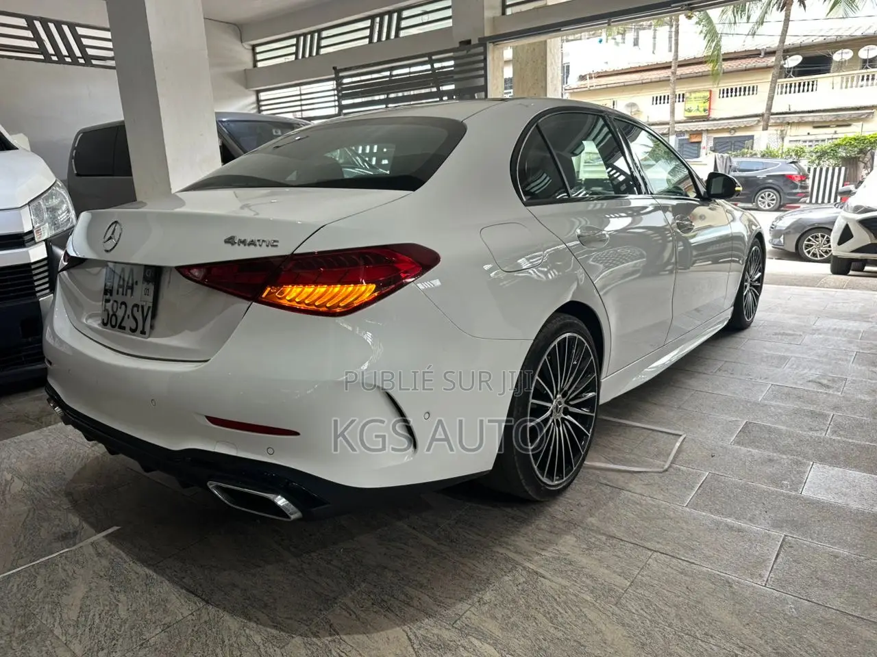 Mercedes-Benz C300 2023 Blanc