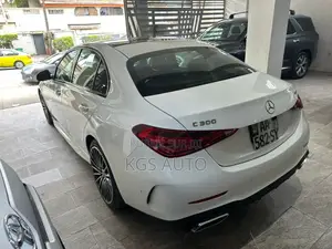 Mercedes-Benz C300 2023 Blanc