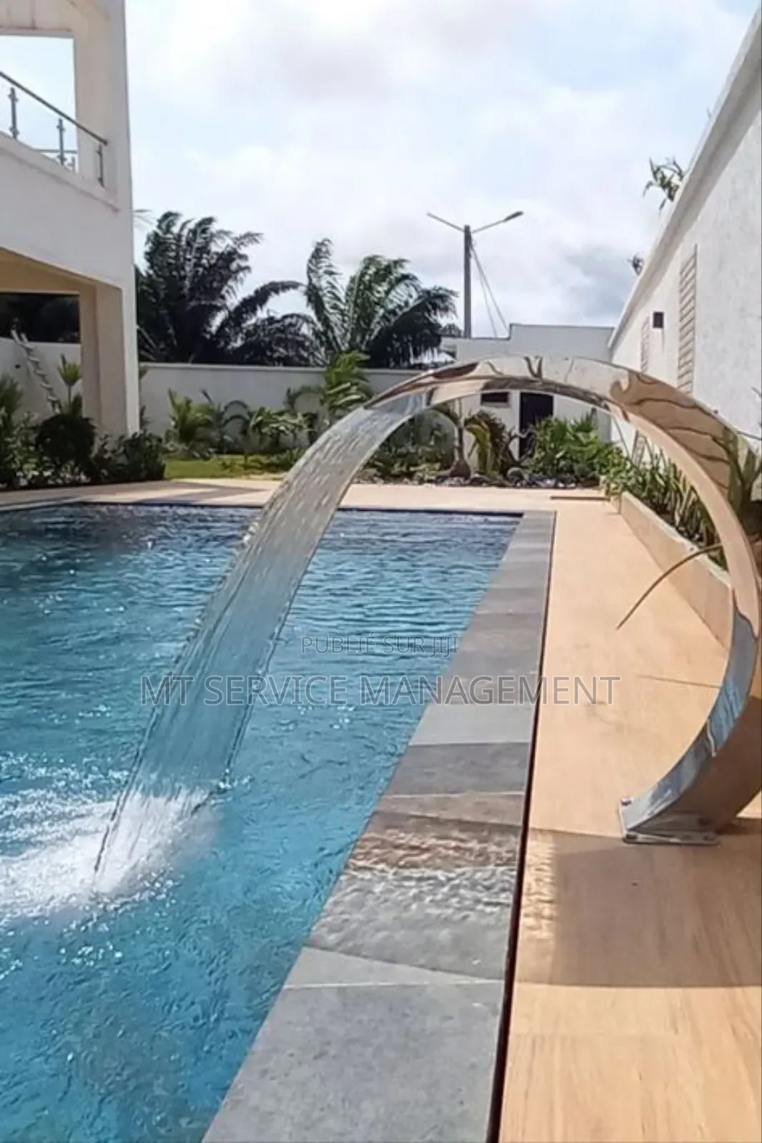 Furnished 2chbre Appartement dans Mt Location, Cocody à Louer