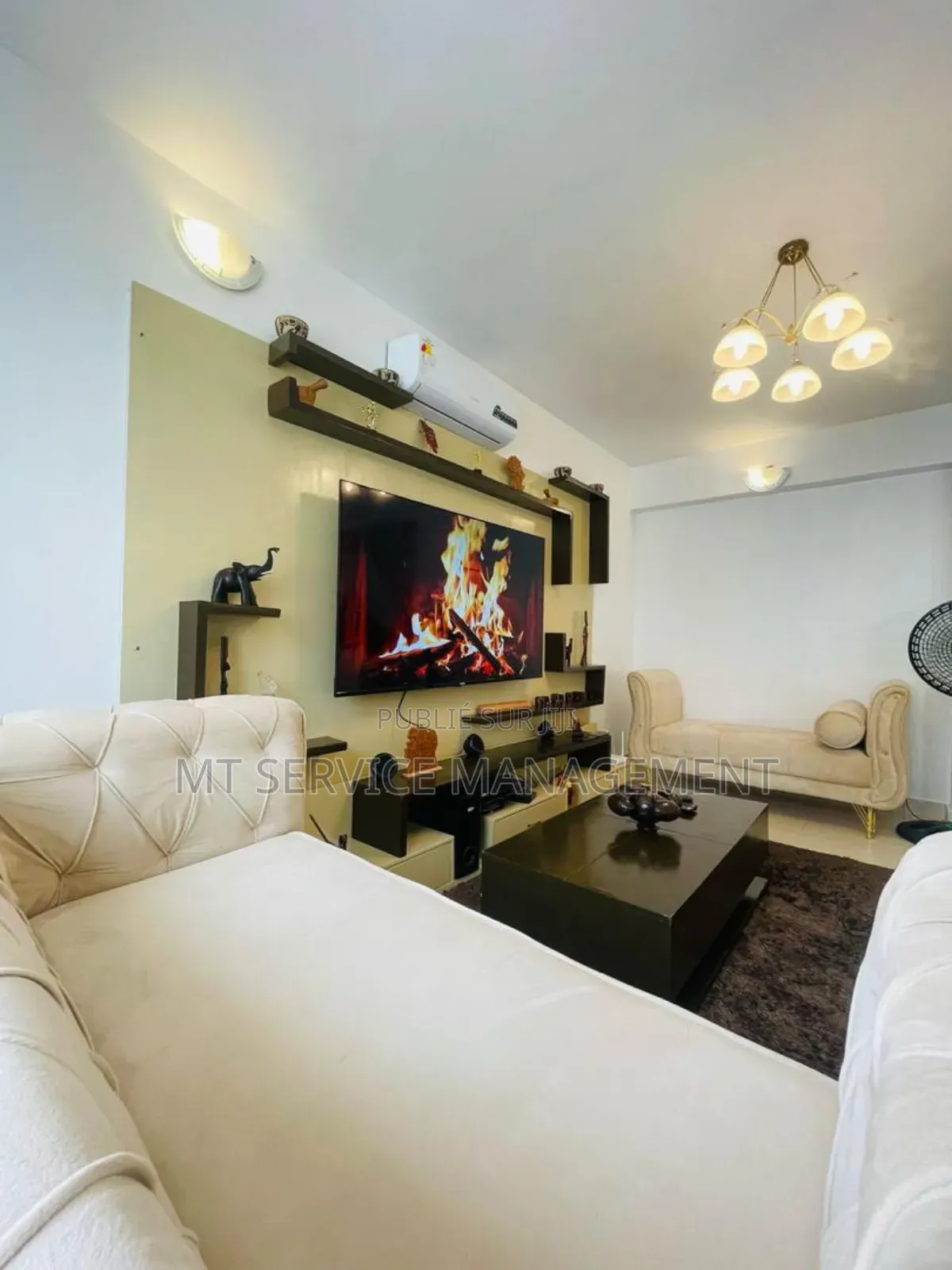 Furnished 2chbre Appartement dans Mt Location, Cocody à Louer