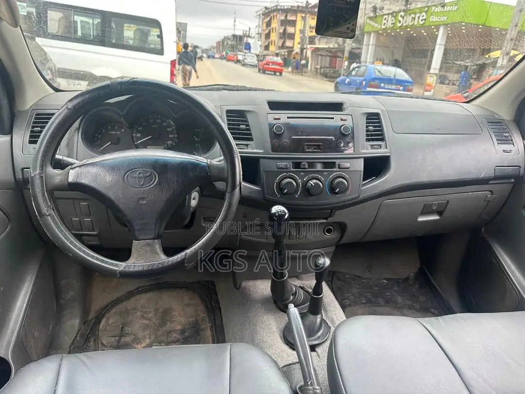 Toyota Hilux Revo Double Cab Deisel 2.4 AWD 2016 Blanc