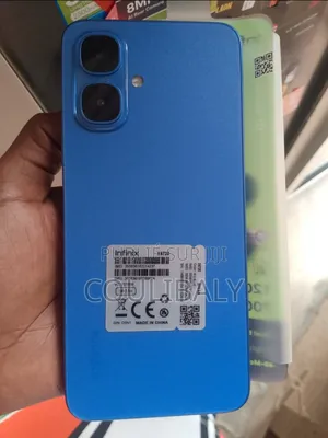 Photo - New Infinix Smart 10 128 GB Bleu