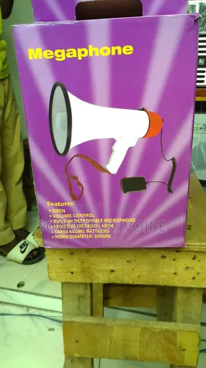 Mégaphone Disponibles