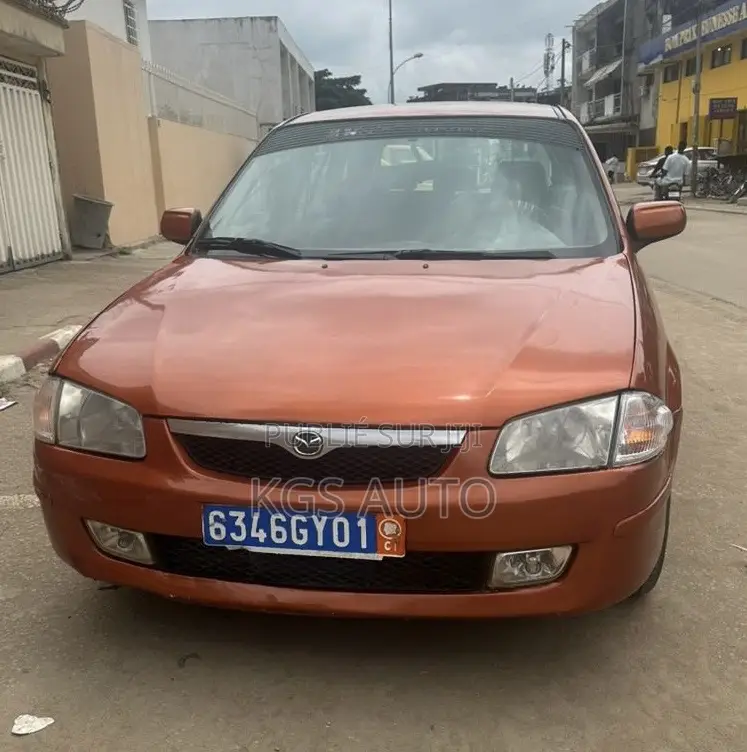 Mazda 323 1.6 2002 Orange