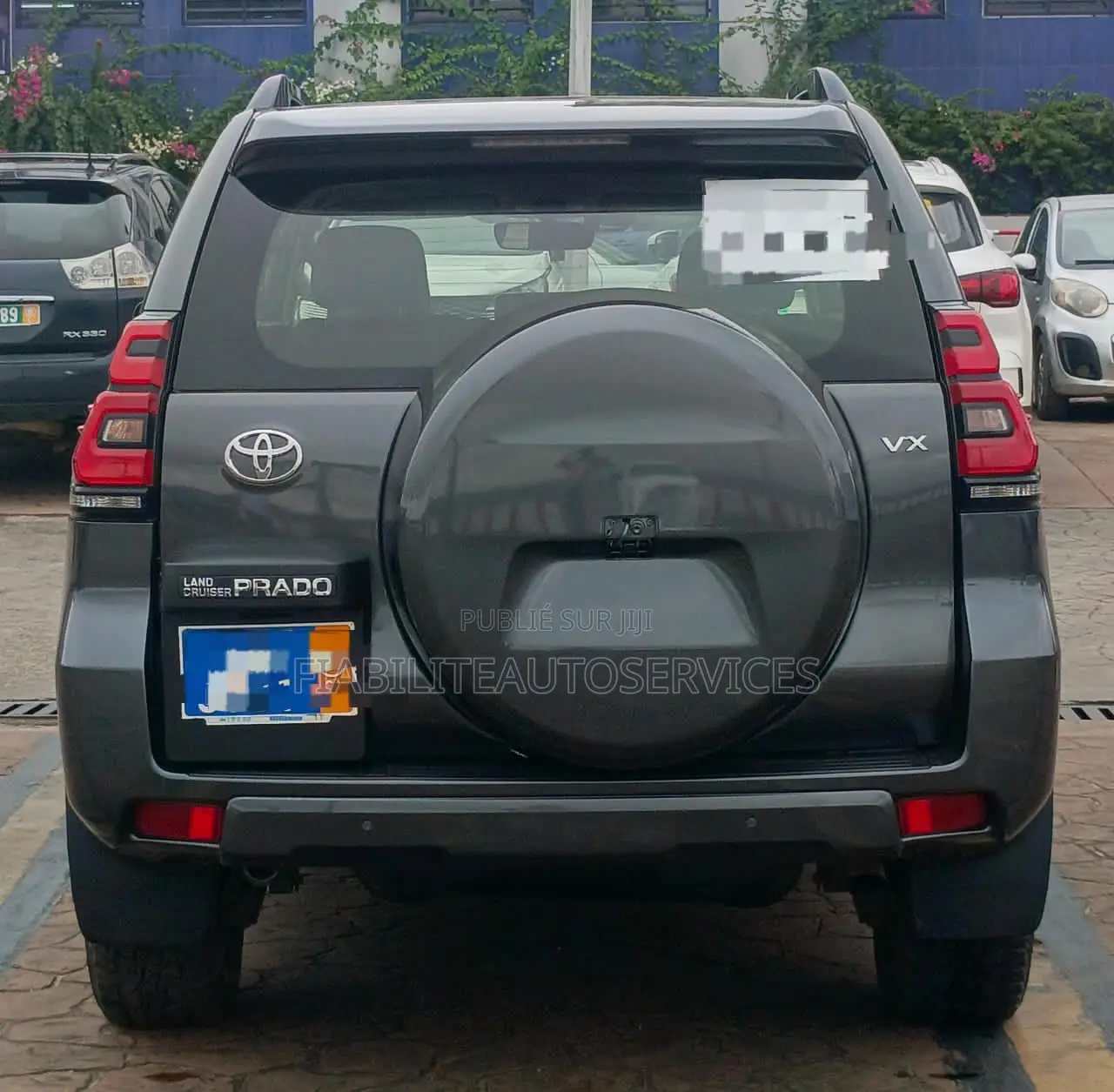 Toyota Land Cruiser Prado 2023 Gris