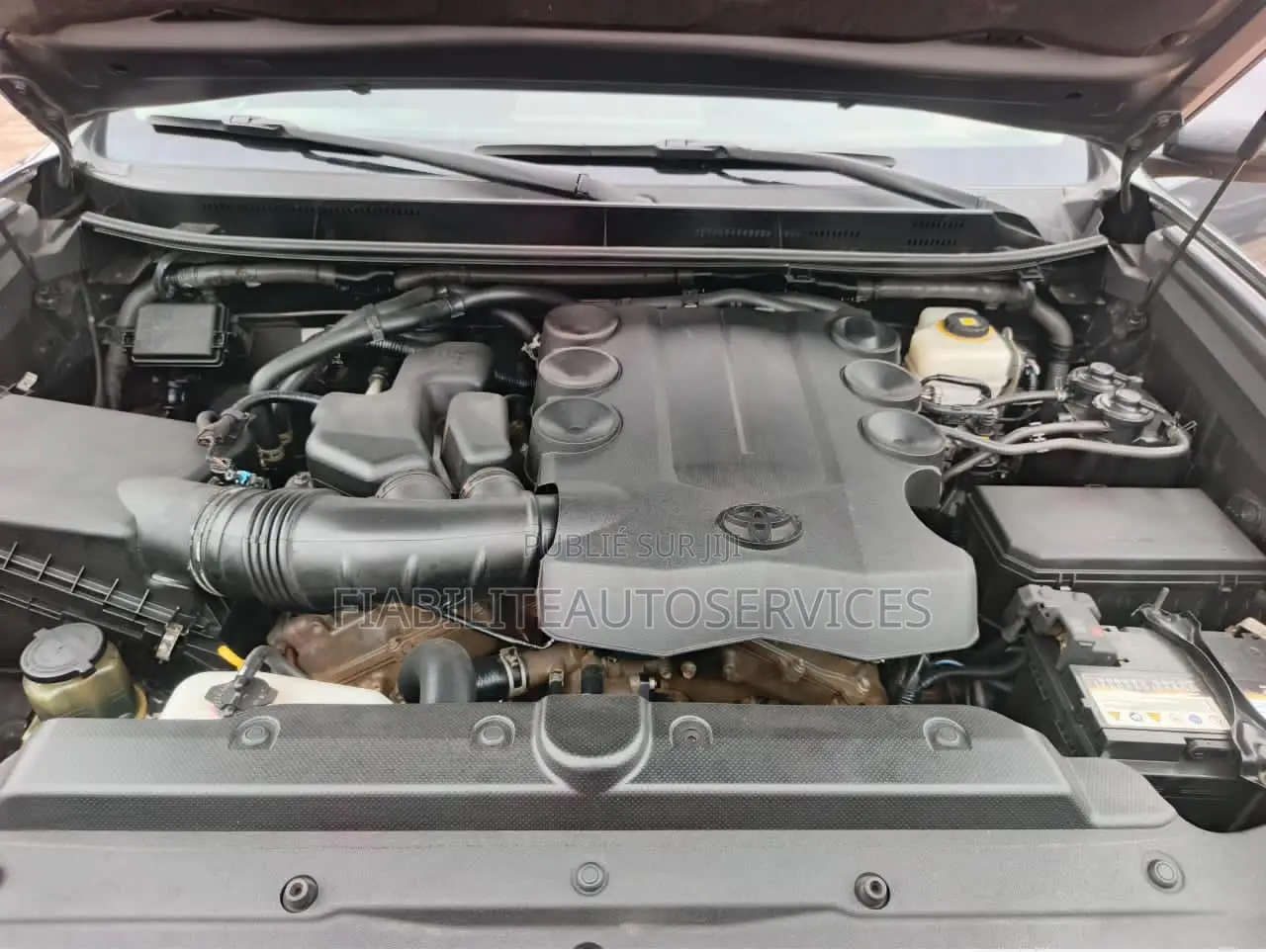 Toyota Land Cruiser Prado 2023 Gris