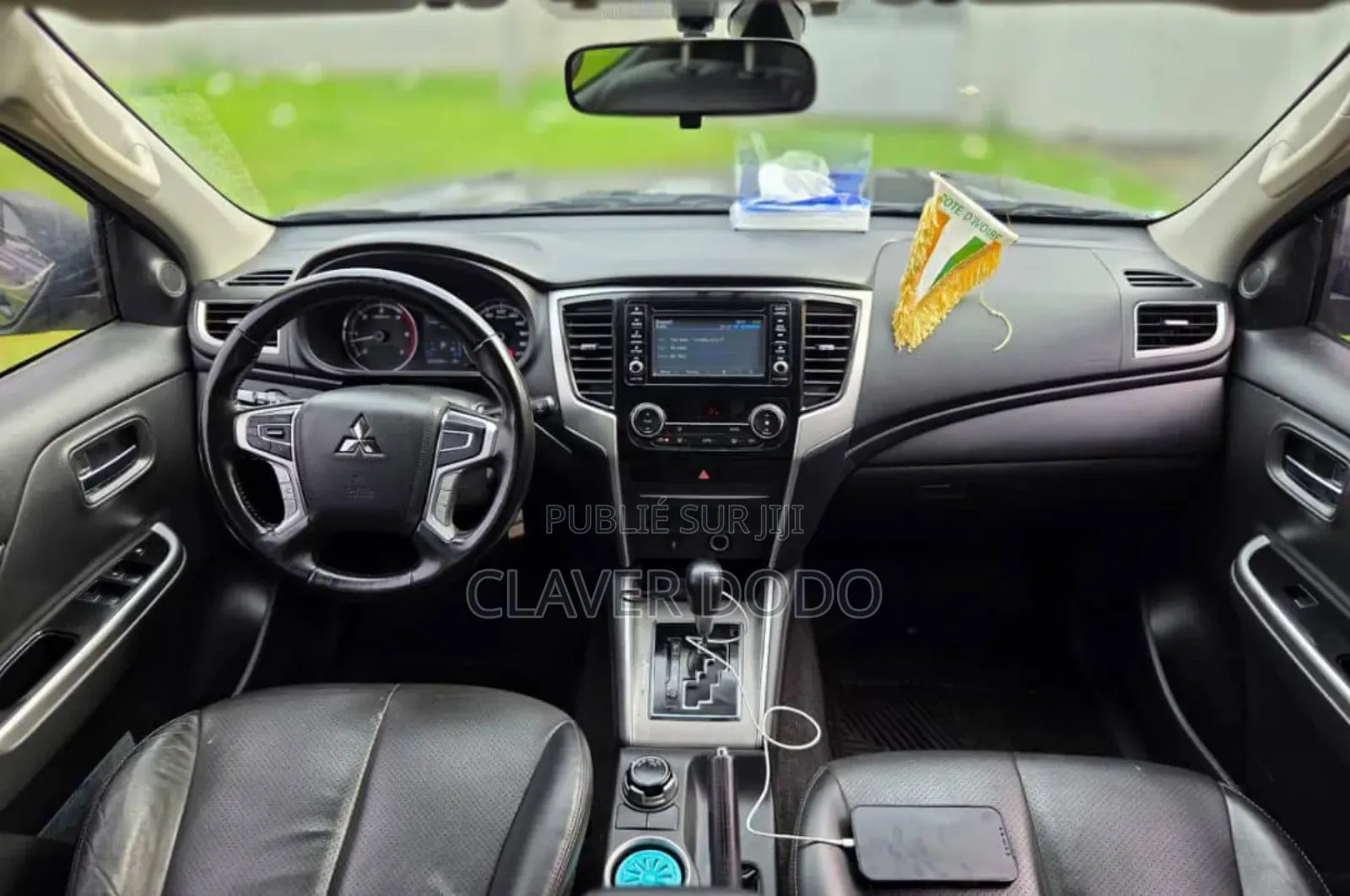 New Mitsubishi L200 2023 Noir