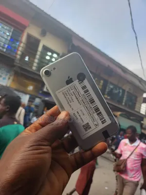 Apple iPhone 7 32 GB Gris