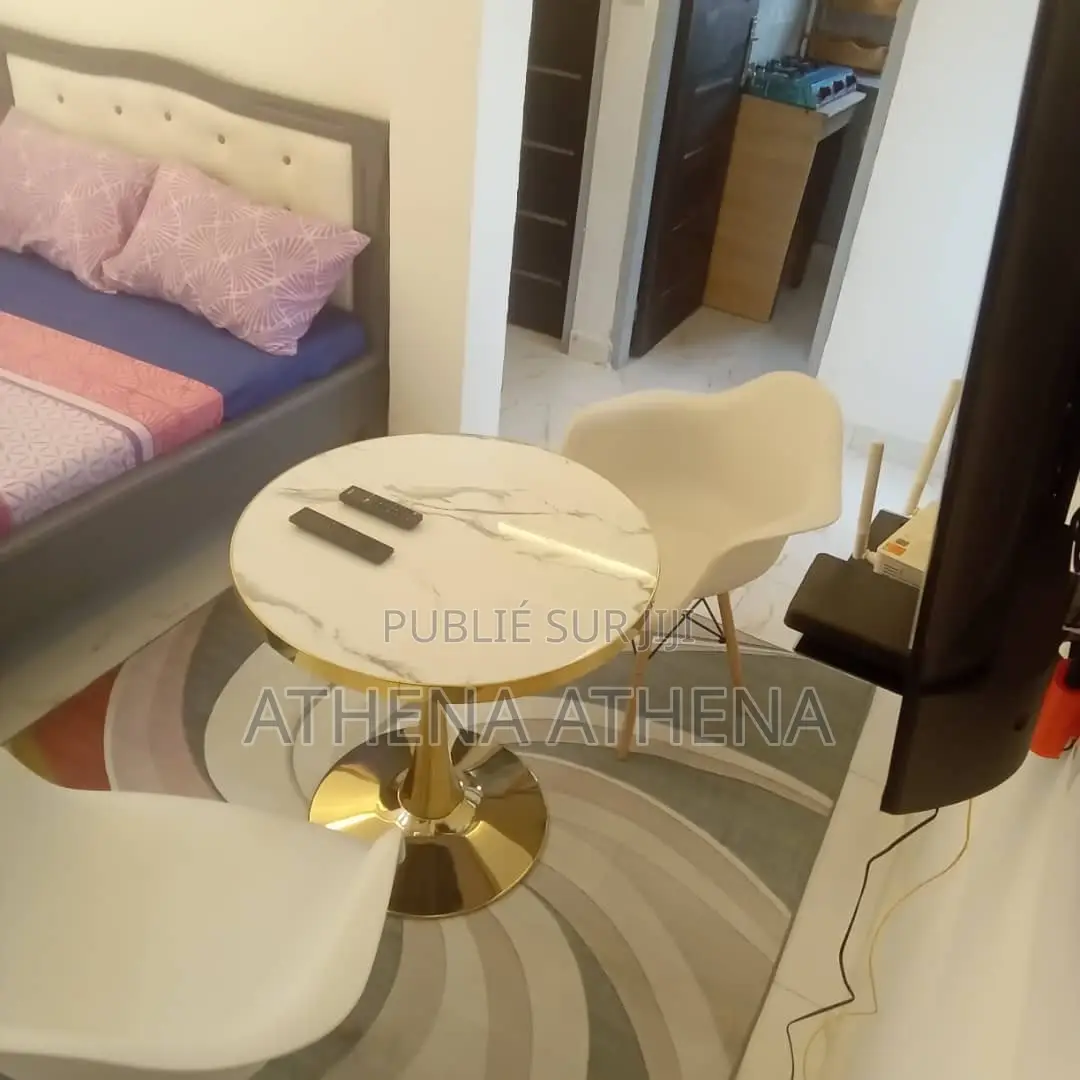 Annonce N°28-Sylvia