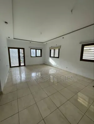 4chbre Villa dans Ismaël Coulibaly, Cocody à Vendre