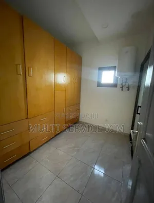 4chbre Villa dans Ismaël Coulibaly, Cocody à Vendre