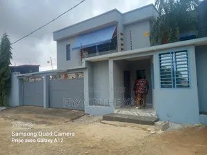 Photo - À Louer Duplex 8 Pièces Avec Piscine Situé À Songon Gravier