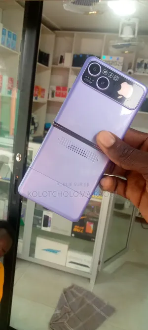 Neuf EL A8 8 GB Violet